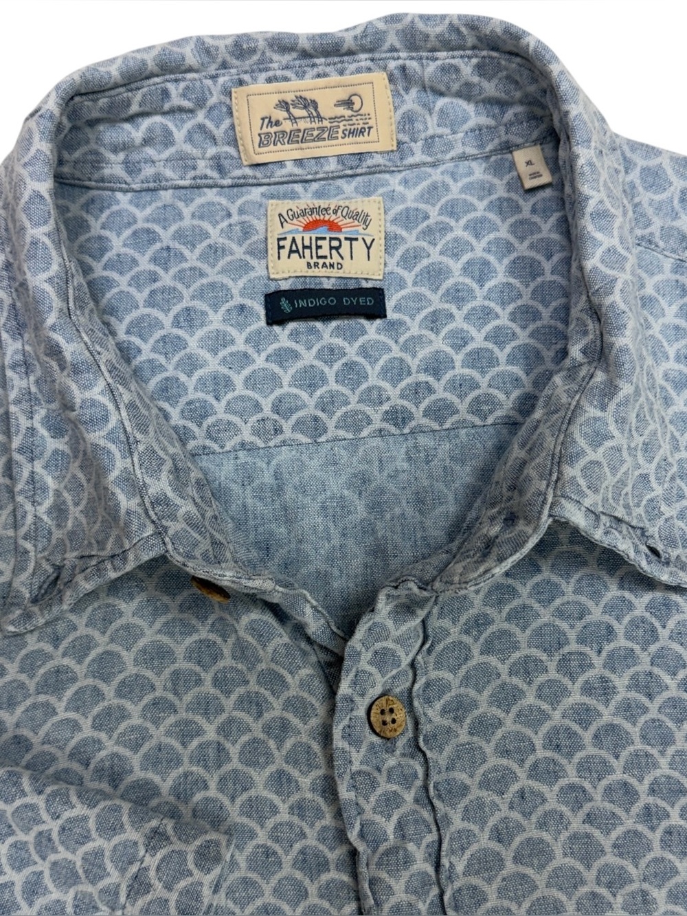 Faherty Breeze Shirt Men XL Blue Fishscale Redux Linen Button Hawaiian Aloha AOP